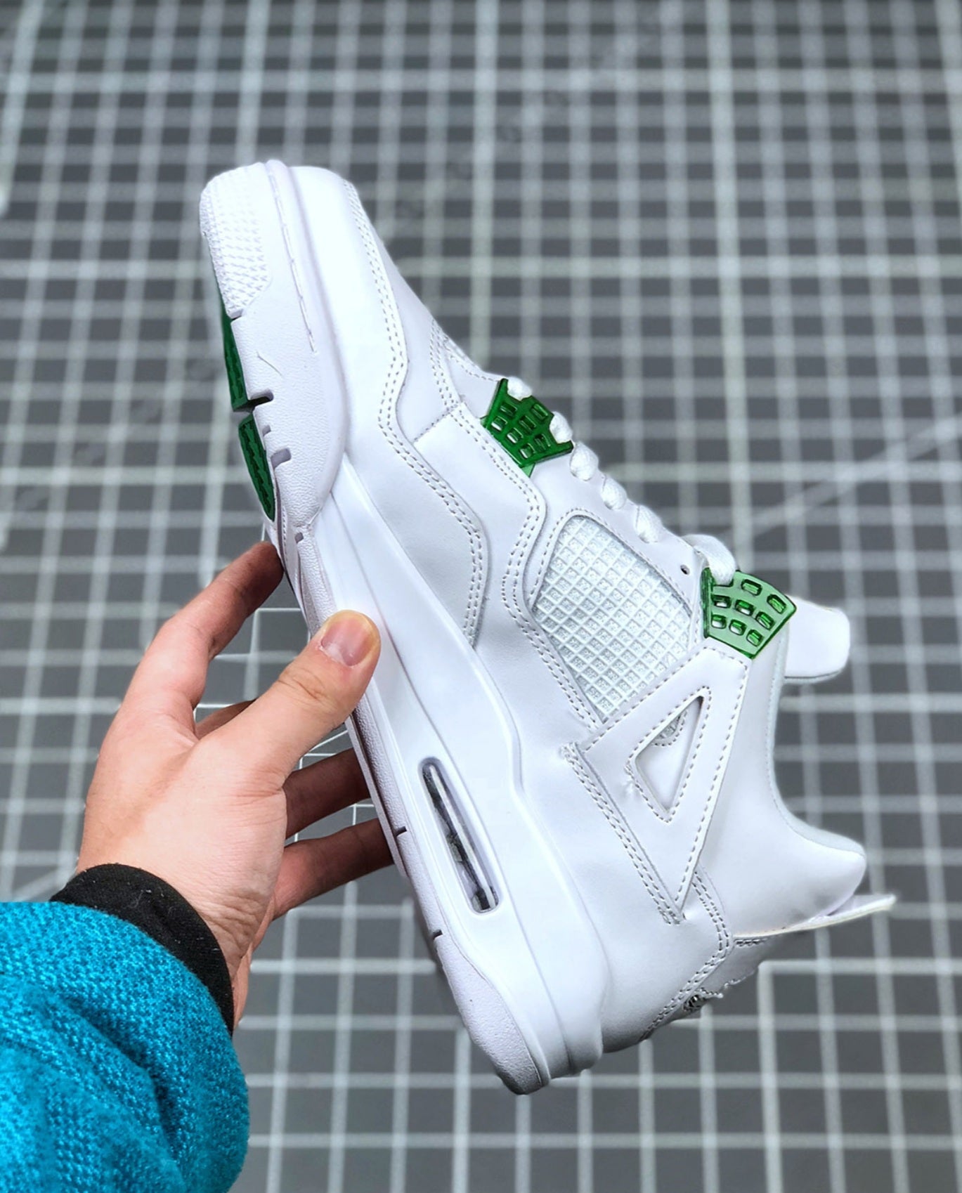 Nike Air Jordan 4 - "Metallic Green"