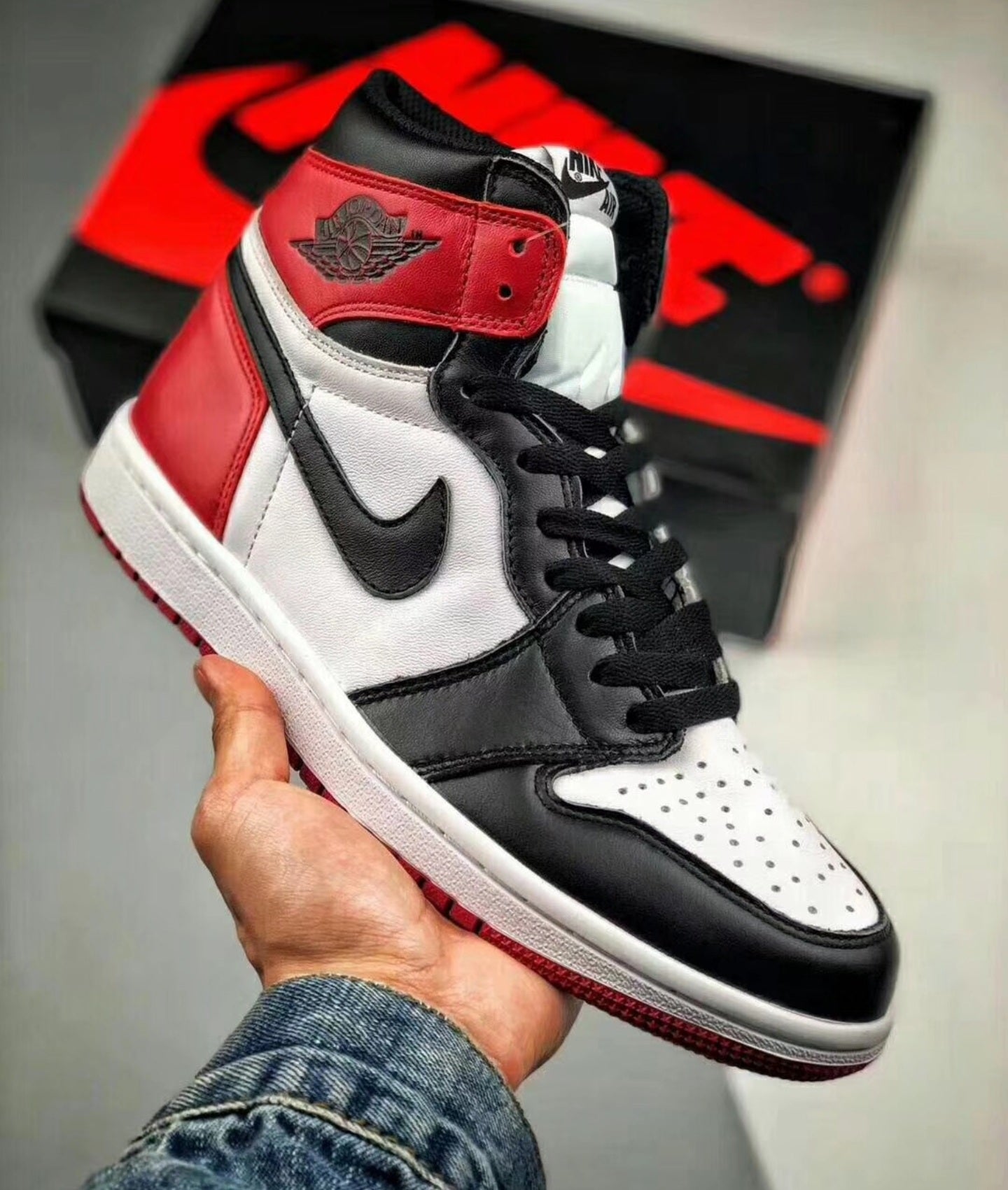 sneakers