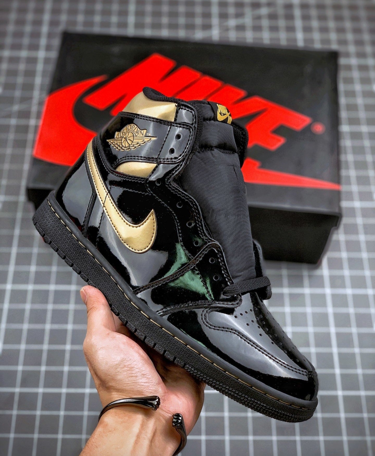 sneakers