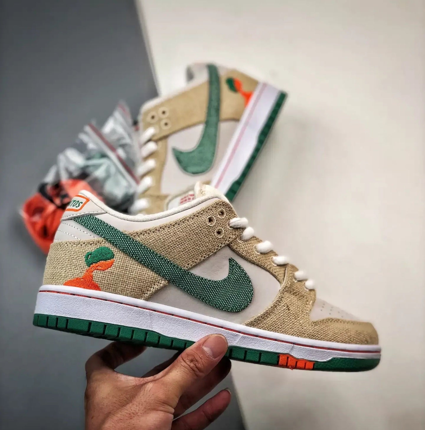 sneakers