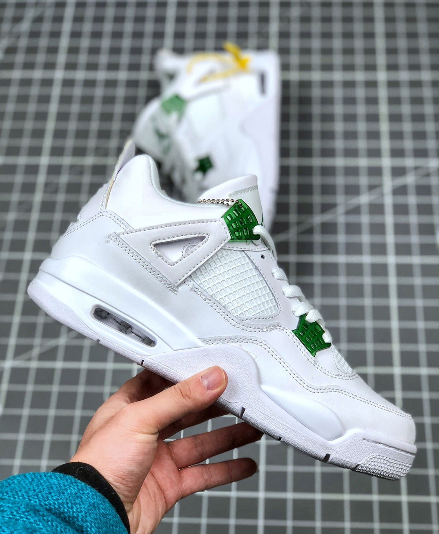 Nike Air Jordan 4 - "Metallic Green"
