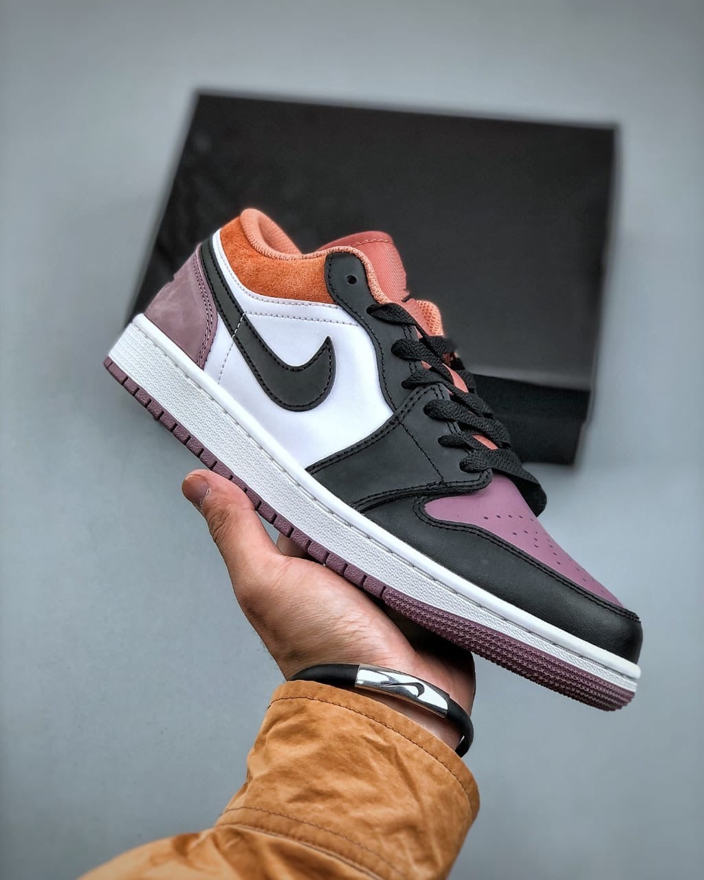 Jordan 1 Low SE " Sky J Mauve "