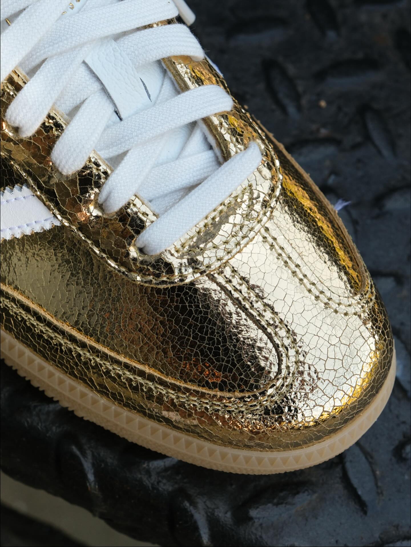 Adidas Samba "Metallic Gold "