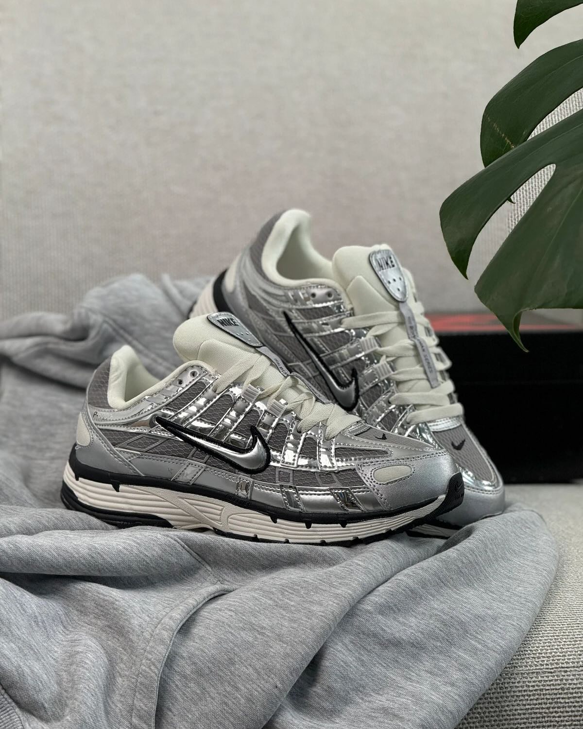 Nike P-6000  Metallic Silver